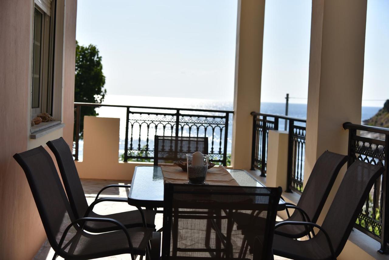 Irene'S Beach Front House Vromopousi 외부 사진