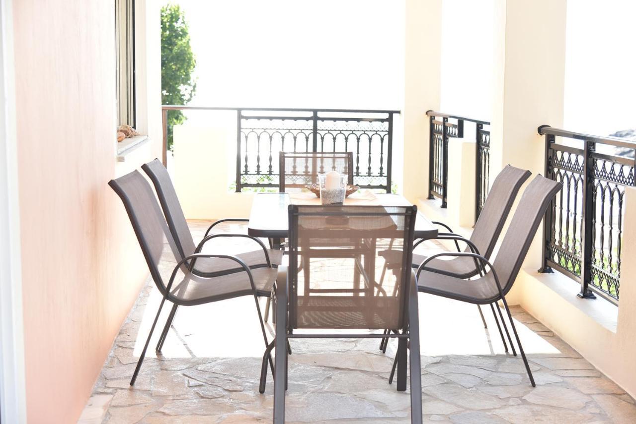 Irene'S Beach Front House Vromopousi 외부 사진